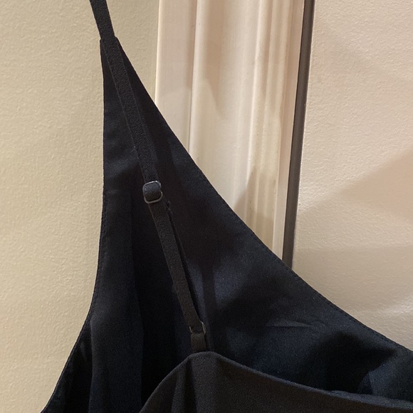 Banana Republic Black Tank Top with Bottom Design - Picture 5 of 6